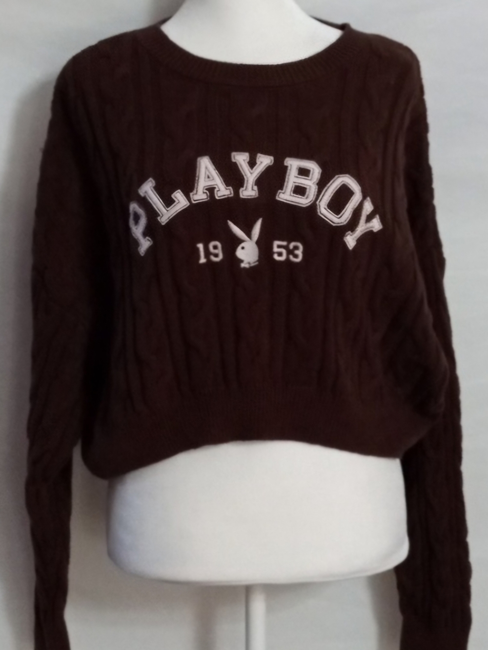 PLAYBOY Cropped Dark Brown Cable-Knit Crewneck Sweater with Embroidered Logo Y2K